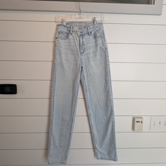 American Eagle Strigid Highest Rise Baggy Straight Jean Size 2 Crossover Waist - Picture 2 of 14